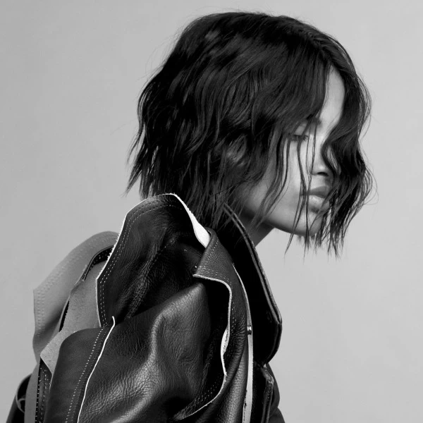 Shampooing Brillance Trilliance Sebastian 250ML 5 Shampooing Brillance Trilliance Sebastian 250ML – Image 5